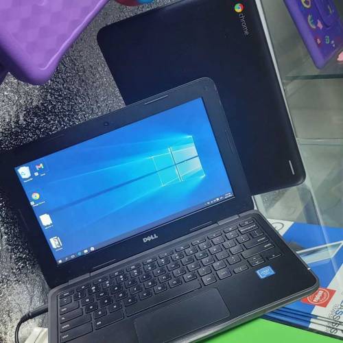 Dell 3180 Chromebook laptop 