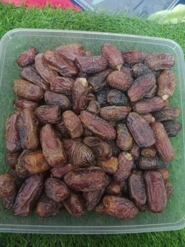 Premium quality Irani mabroom khajoor 1kg pack 