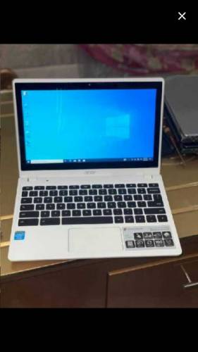 Acer lap top 4/128