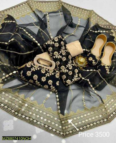 women bagher sely howee cotton aur Rashmi suit 
