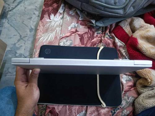 HP elitebook 840 G5 i5 8th gen