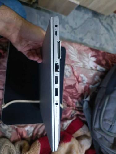 HP elitebook 840 G5 i5 8th gen