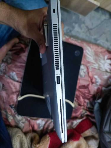 HP elitebook 840 G5 i5 8th gen