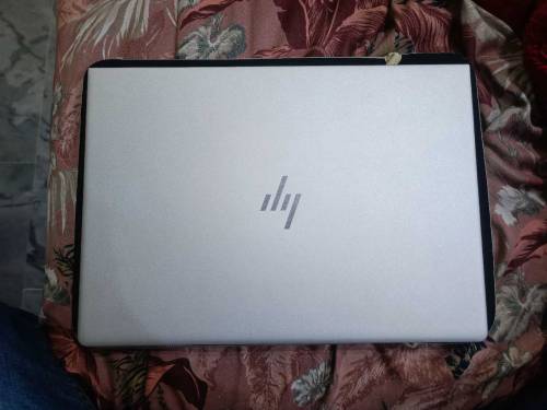 HP elitebook 840 G5 i5 8th gen