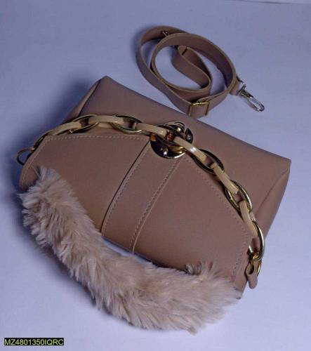 Wimens chunky chain purse with Fur