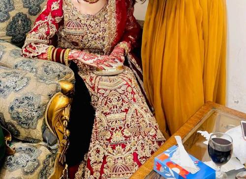Bridal lehnga red colour one time used 