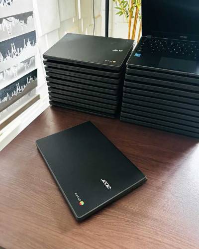Acer C771 laptop Chromebook 