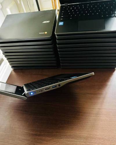 Acer C771 laptop Chromebook 