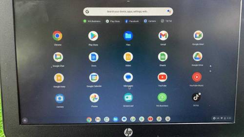 Chromebook brand new 4gb ram 32gb mamory 