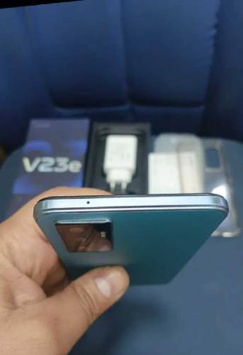 vivo v23e 8 RAM 256 ROM 