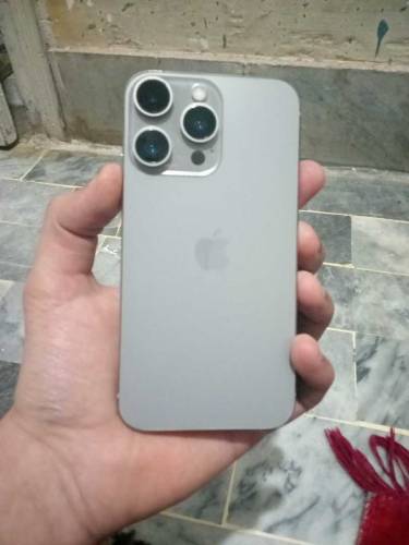 IPHONE XR NON PTA CONVERT 15 PRO 