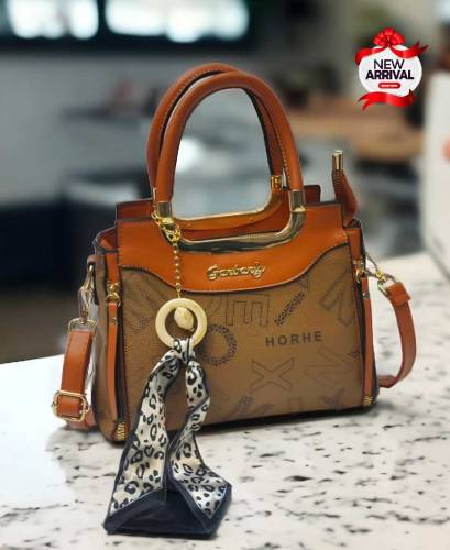 *Imported Collection*🎀 High Quality Imported Shoulder Bag 