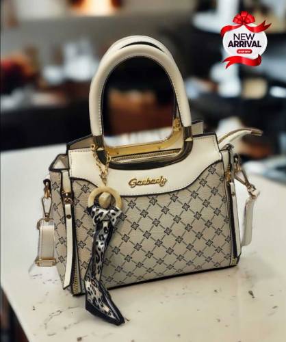 *Imported Collection*🎀 High Quality Imported Shoulder Bag 