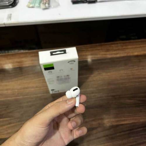 Lot Imported Senya Air Pods With Case