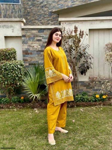 •  Gender: Women•  Fabric: Cotton•  Pattern: Embroidered• 