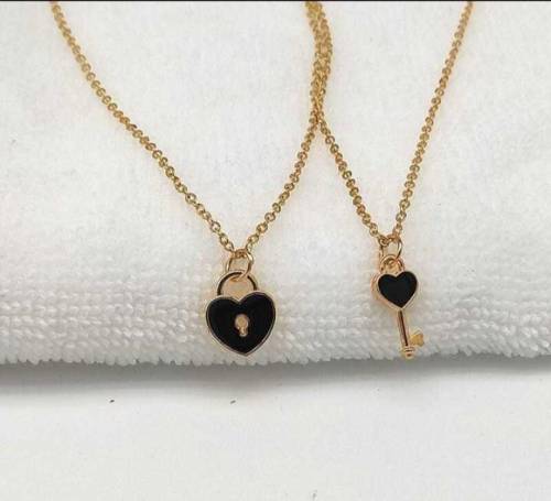 1x 2 Pcs Women Trendy Heart Key Lock Necklace