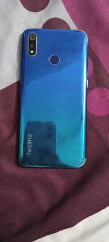Realme 3   4/64 condition 10/9