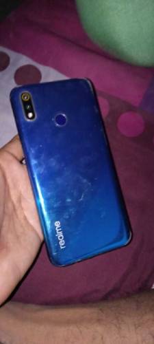 Realme 3   4/64 condition 10/9
