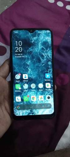 Realme 3   4/64 condition 10/9