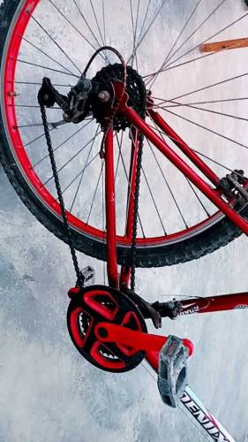Shimano 2 months used 10gears cycle full size