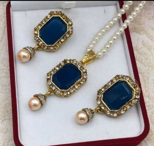 Stylish Egyptian Maala Locket set