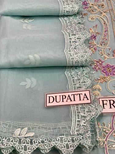 MARIA.B embroidered suit 