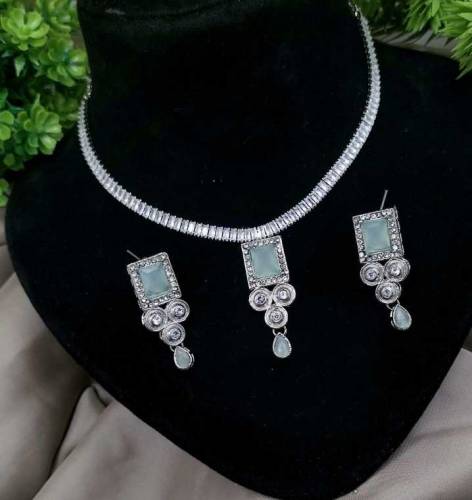 neklace 