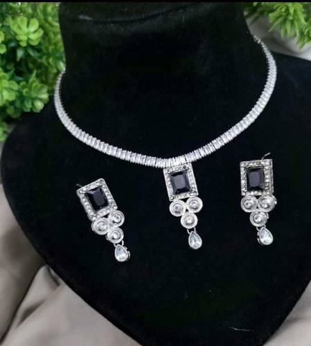 neklace 