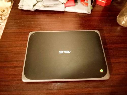 Asus C202 laptop Chromebook 
