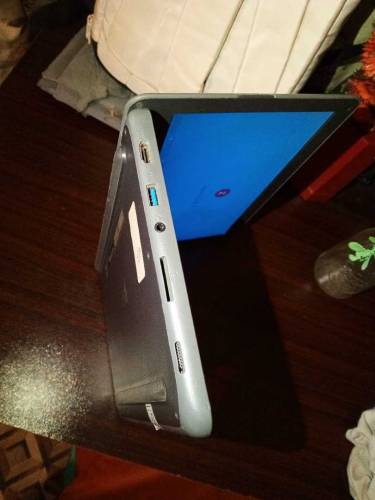Asus C202 laptop Chromebook 