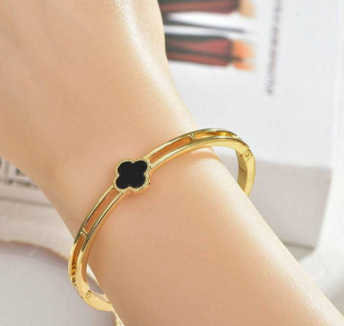 clove bracelet 