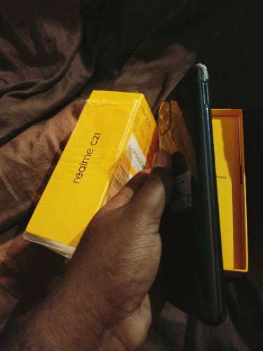 realme c21 with box