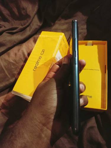 realme c21 with box