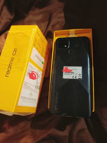 realme c21 with box