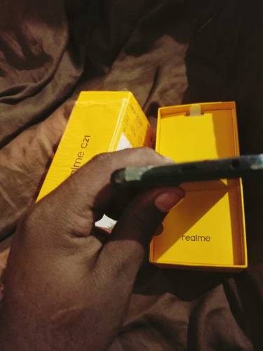 realme c21 with box