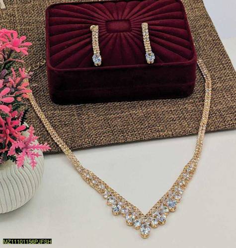 •  Material: Metal, Base: Golden