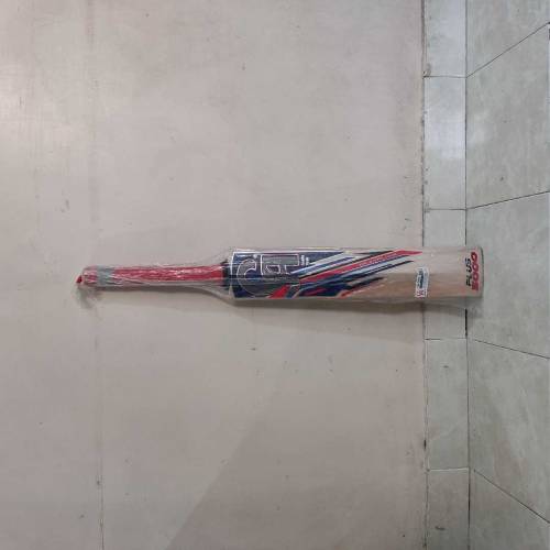 CA Plus 5000 Cricket Bat 
