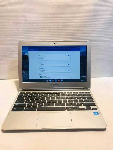 Samsung series 5 laptop Chromebook 