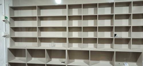 Shop Racks Urgent Sale 