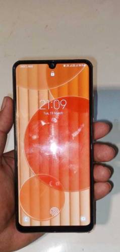 Samsung A32 6 128 gb 10/10 condition no open no repair data charger 