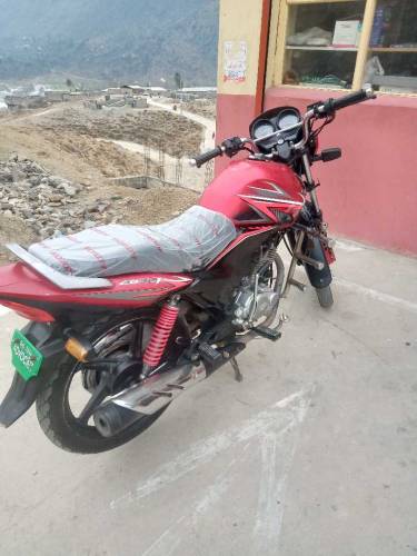 Honda delux 125 