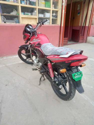 Honda delux 125 