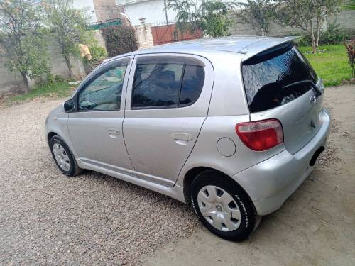 Toyota vitz full option 
