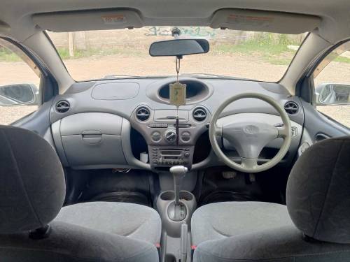 Toyota vitz full option 