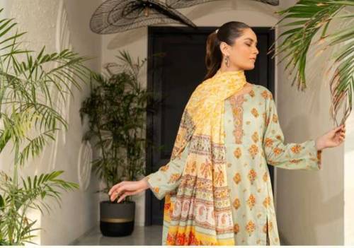Salina Digital 3 PC Printed Allover Lawn with Dyed Cambric Trouser