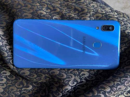 samsumg a30 
