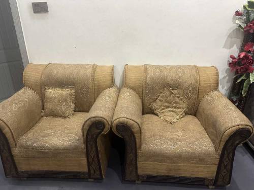 3 sofas 