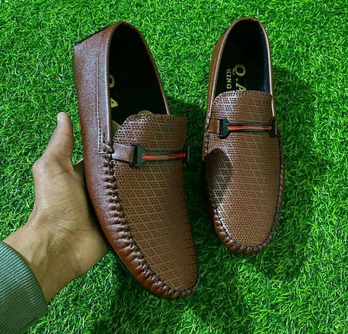 Man casual loafer shoes 