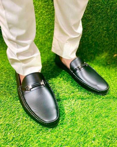 Stylish shoes 4 eid 2024 in a reasonable price...delivery free