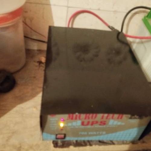 700 Watts U P S Good condition UPS in running condition. Pure copper 